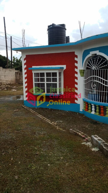 1 Bedroom And Bath For Rent(please Read Descript)