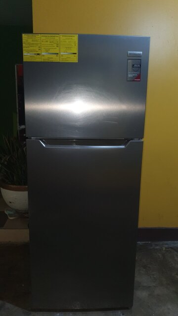 15 Cu Ft Silver Refrigerator