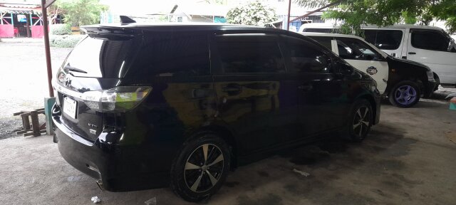 VERY NICE 2012  7 SEATER TOYOTA WISH 1.55M