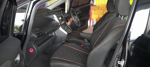 VERY NICE 2012  7 SEATER TOYOTA WISH 1.55M