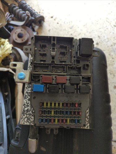 CL7 Accord Under Dash Fuse Box