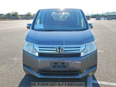 Honda Stepwagon 2012