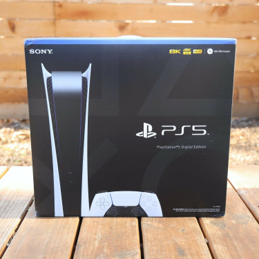  Sony PlayStation 5 (PS5) Digital Edition Console