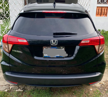 Honda Vezel 2016