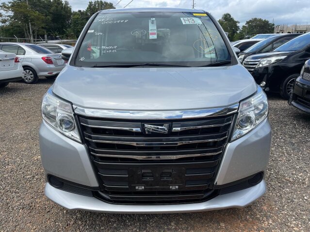 2014 TOYOTA NOAH