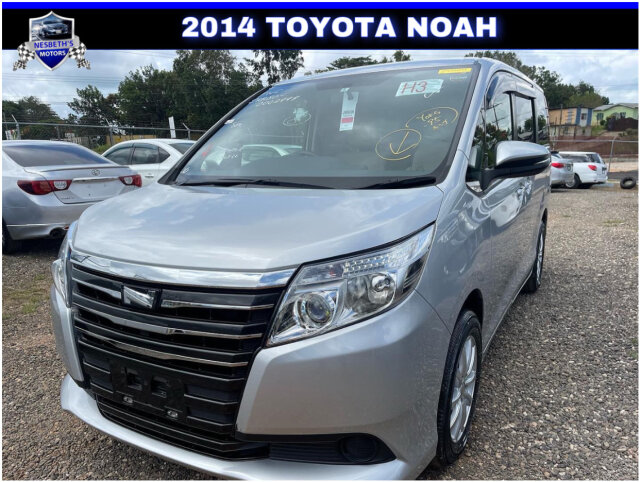 2014 TOYOTA NOAH