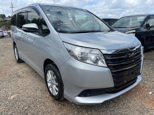 2014 TOYOTA NOAH