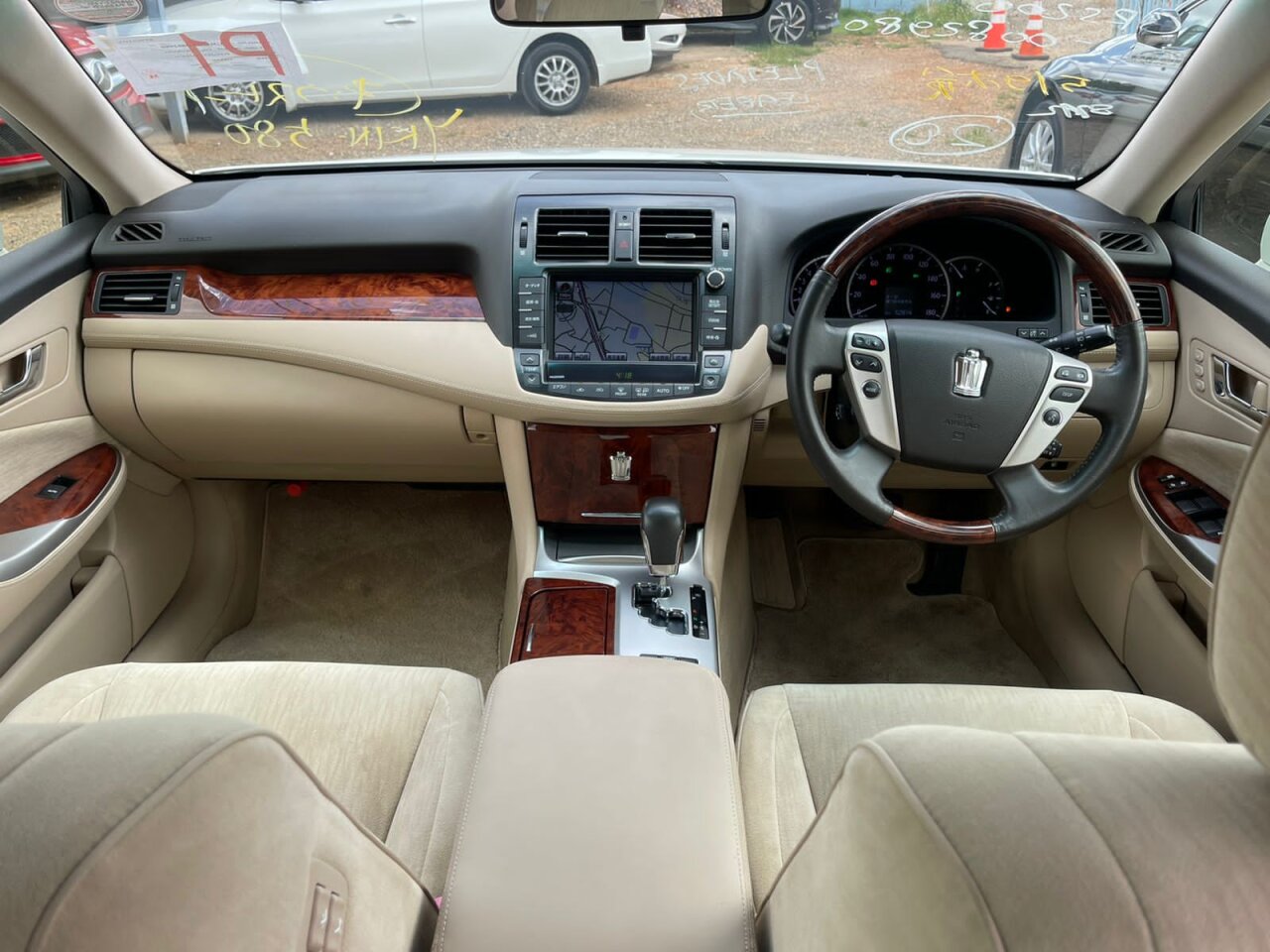 For Sale: 2013 TOYOTA CROWN ROYAL SALON 3000cc - Greenvale Roundabout ...