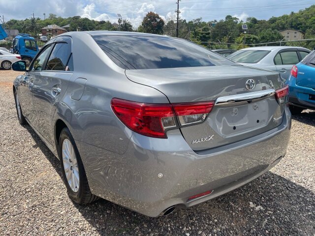 2013 TOYOTA MARK X PREMIUM