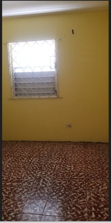 1 Bedroom Flat With Multipurpose Room