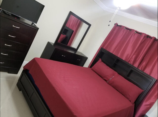 1 Bedroom W Living And Wash Room