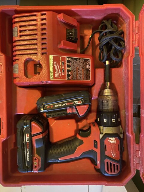 Milwaukee M18 Drill Driver Kit