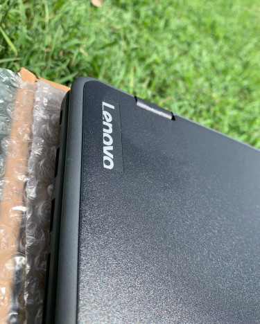 Lenovo 300e Chromebook Touchscreen 