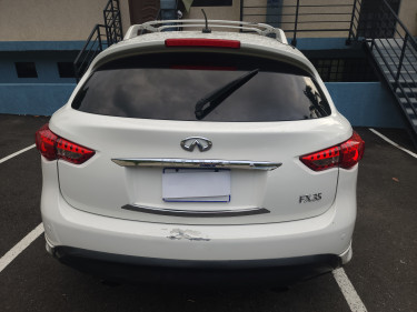 Infiniti FX35