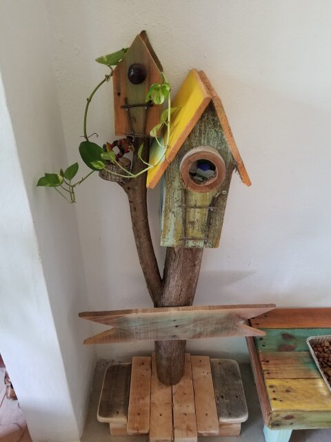 Vintaged Birdhouse Decor