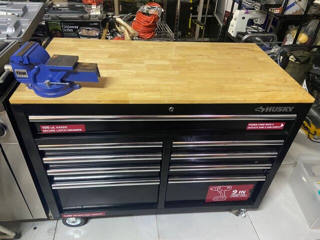 9 Draw Husky Tool Chest  Mobil