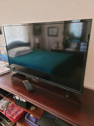 BlackPoint Elite 32 Inch LED Tv, Perfect Condition