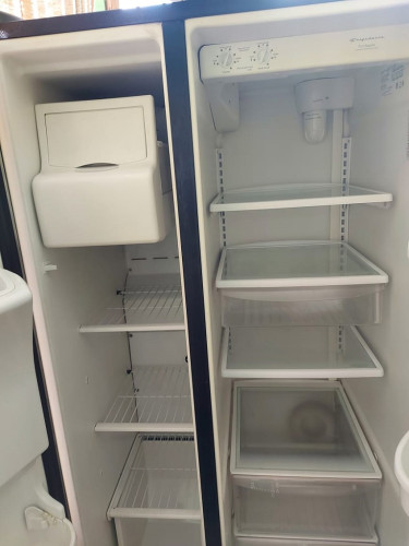 26 Cubic Feet Frigidaire 2 Door Fridge