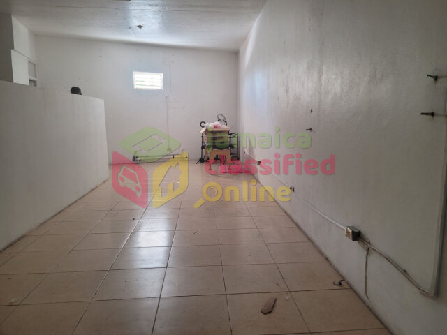 Ground Flr Shop Space For Rent (incl Maint)