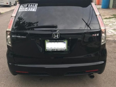 2013 Honda Stream RSZ