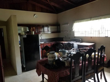 3 Bedroom House For Sale - Linstead