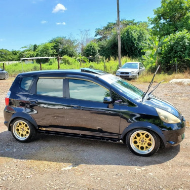 2005 Honda Fit 