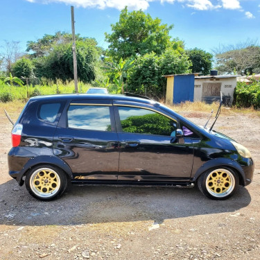 For Sale: 2005 Honda Fit - Old Harbour