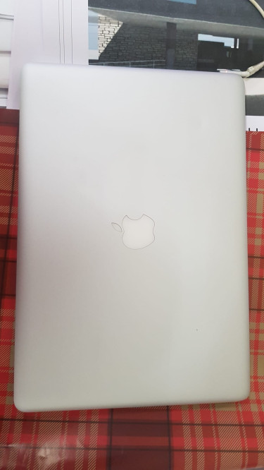 15 Inch Macbook Pro 2012