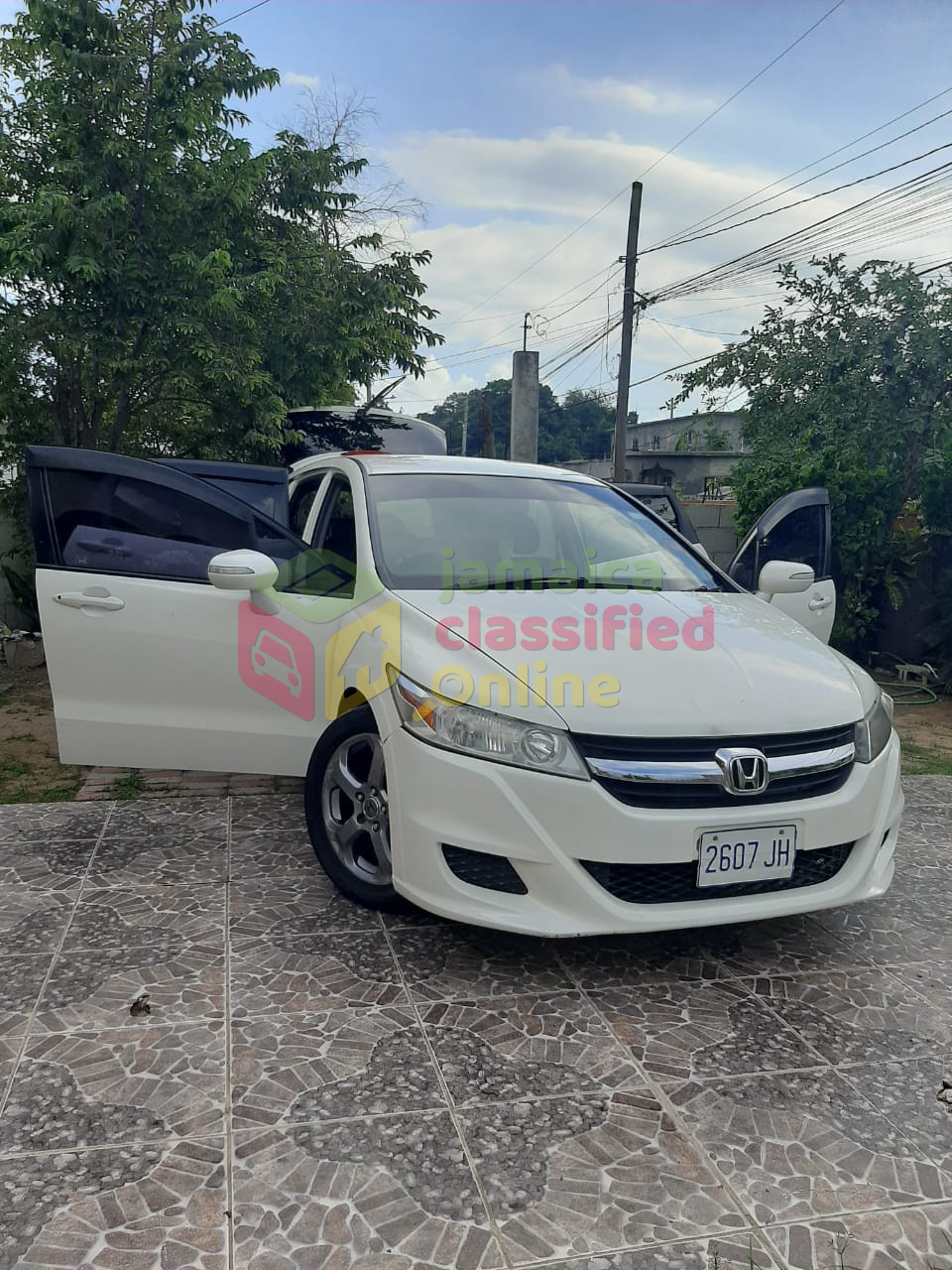 Honda Stream For Rent