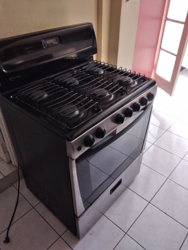 Stove Whirlpool 6 Burner With Oven 