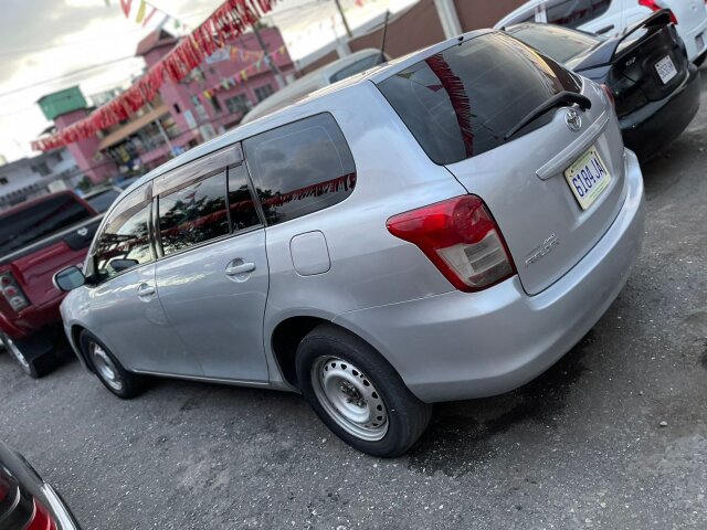 2012 TOYOTA FIELDER