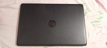 HP Laptop 15-db0xxx 930GB