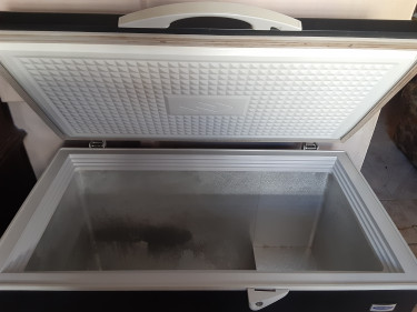 BlackPoint Deep Freezer