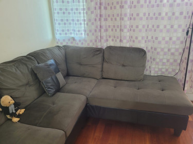 Almost New L Share 6 Seater Sofa