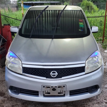 2008 Nissan Lafesta 