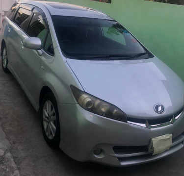 2010 TOYOTA WISH