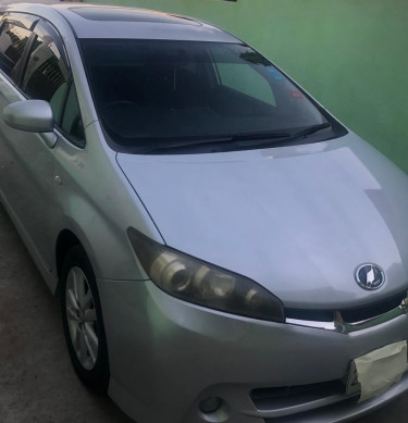 2010 TOYOTA WISH