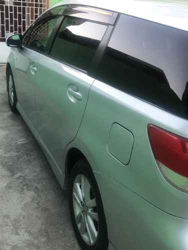 2010 TOYOTA WISH