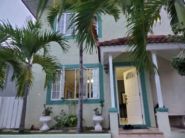 Furnished 3 Bedroom 3 Bath Townhouse