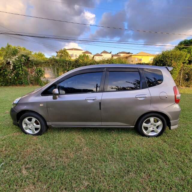 2003 Honda Fit