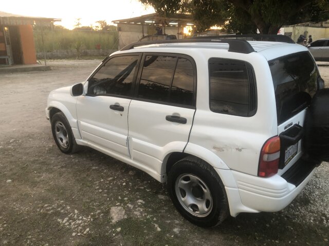 2000 Suzuki Grand Vitara