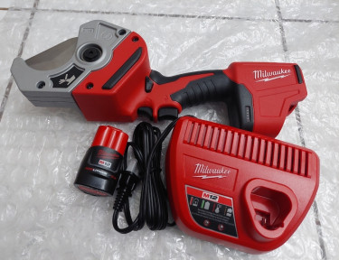 Milwaukee PVC Pipe Cutter