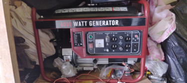 Brand-new Generator Slightly Damaged 