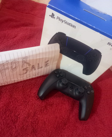 PlayStation 5 PS5  DualSense Wireless Controller 