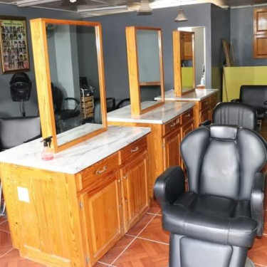 Salon Booths