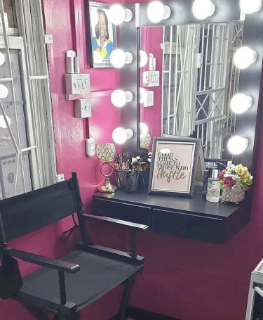 Makeup Booths For Rent