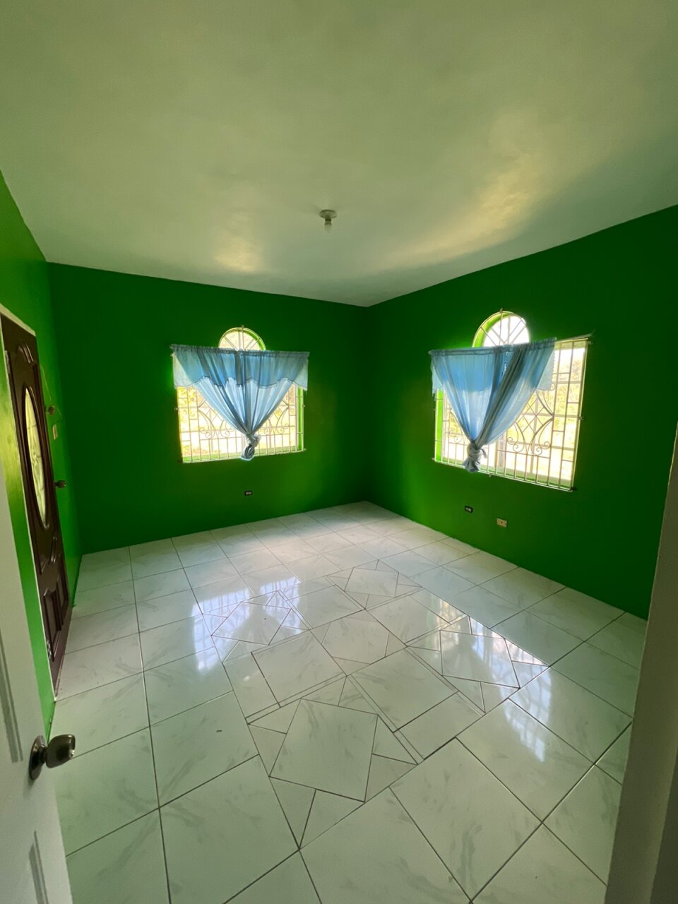 for-rent-2-bedroom-house-bethel-town