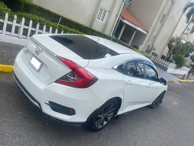 2016 HONDA CIVIC EXT With TURBO And SUNROOF