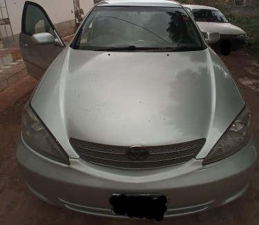 2004 Toyota Camry (Lady Driven)