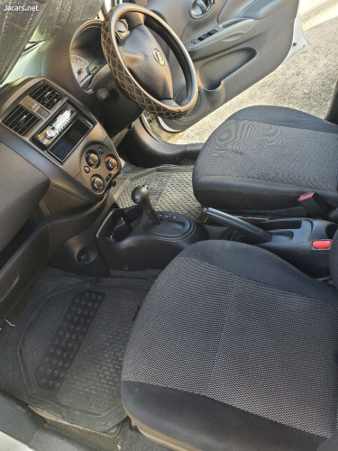 Nissan Latio 1,2L 2015